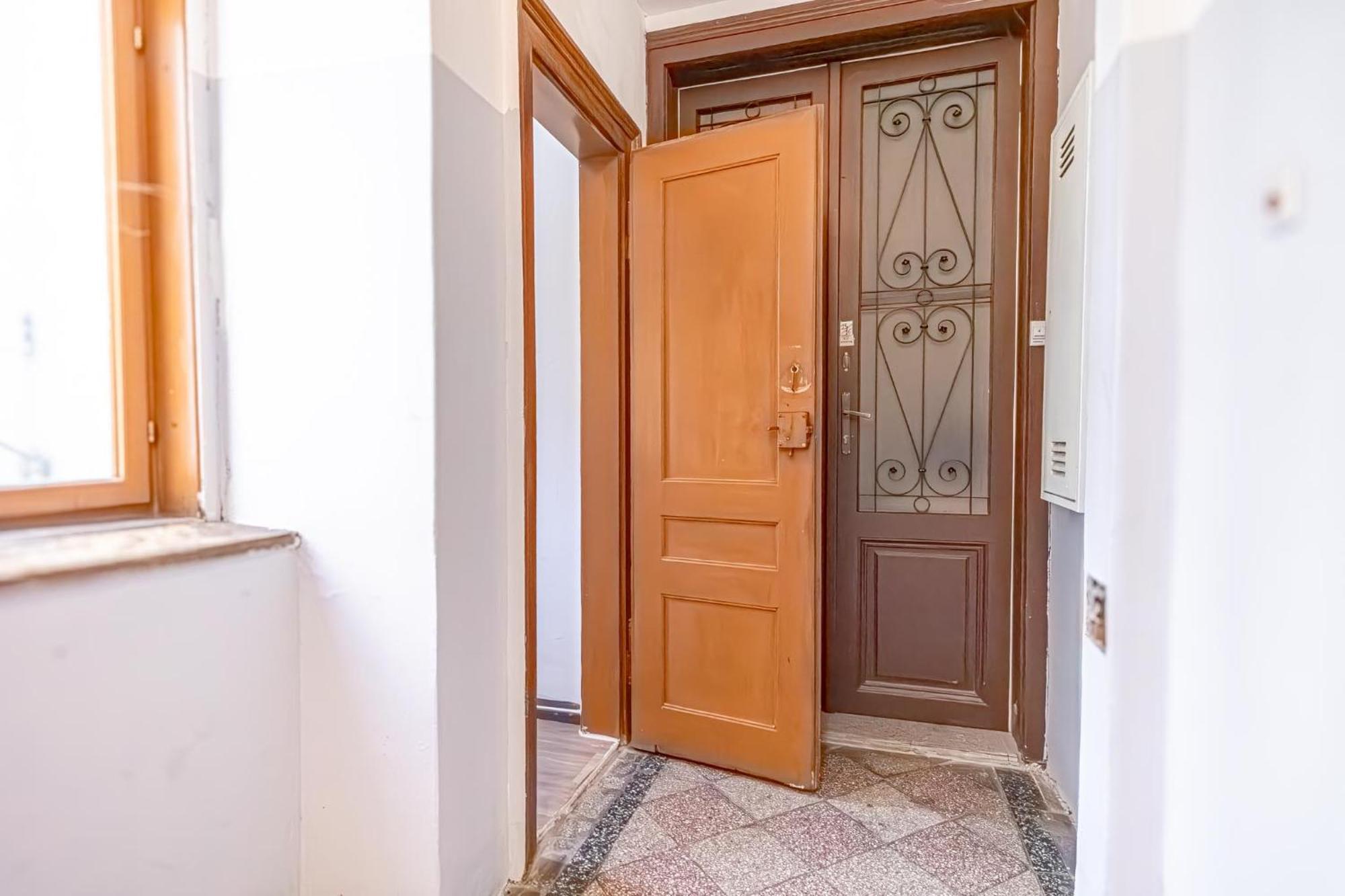 8 Min Walk To Wiener Stadthalle, Stylish 1br Appartement *